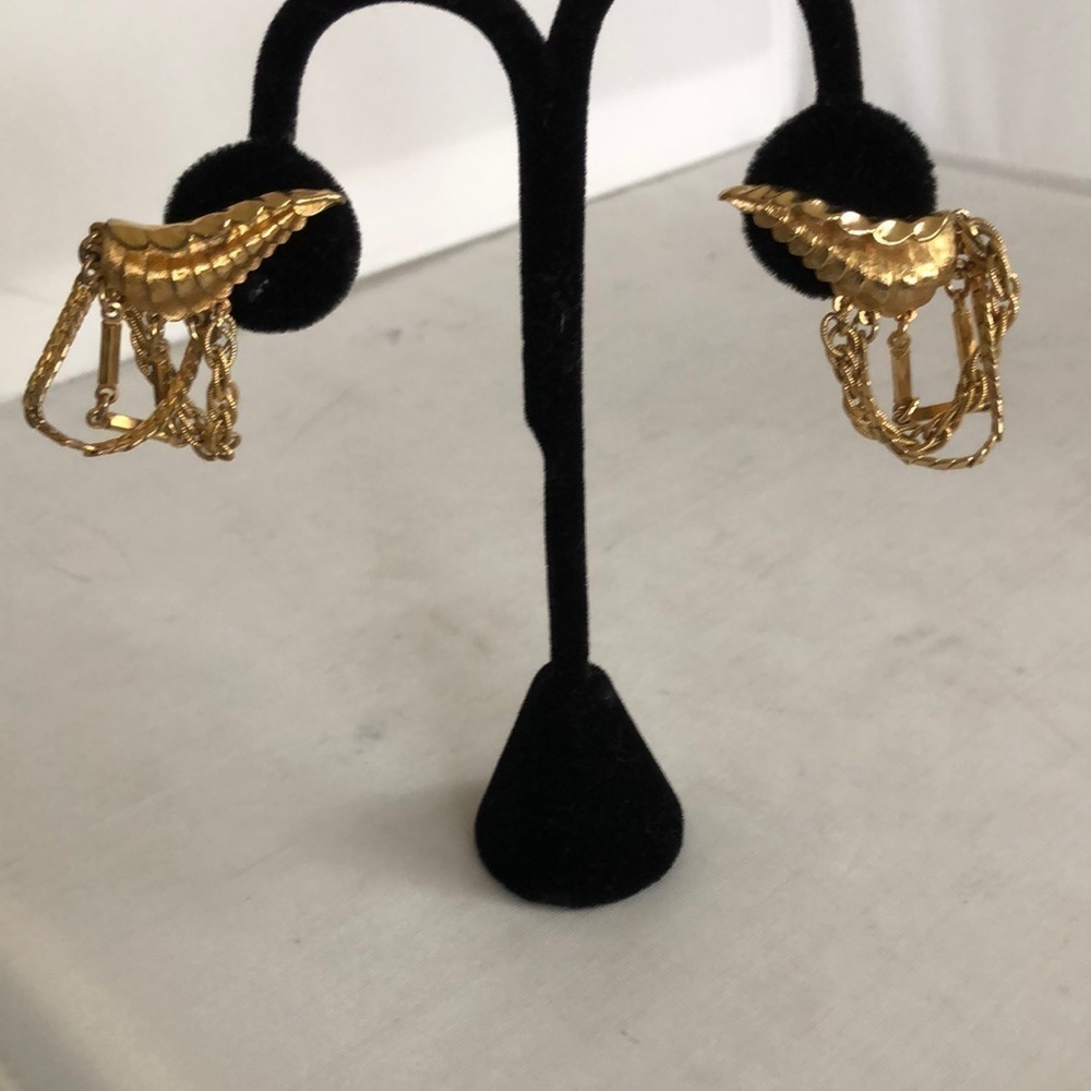𝅺vintage signed Francois clip screw earrings